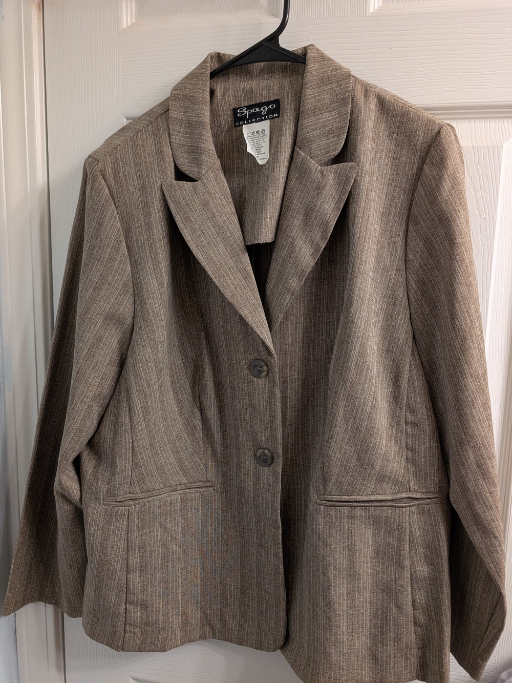Spago Women's Taupe Pinstripe Blazer 16w